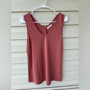 Women's Sleeveless V-Neck Top - Mauve rose